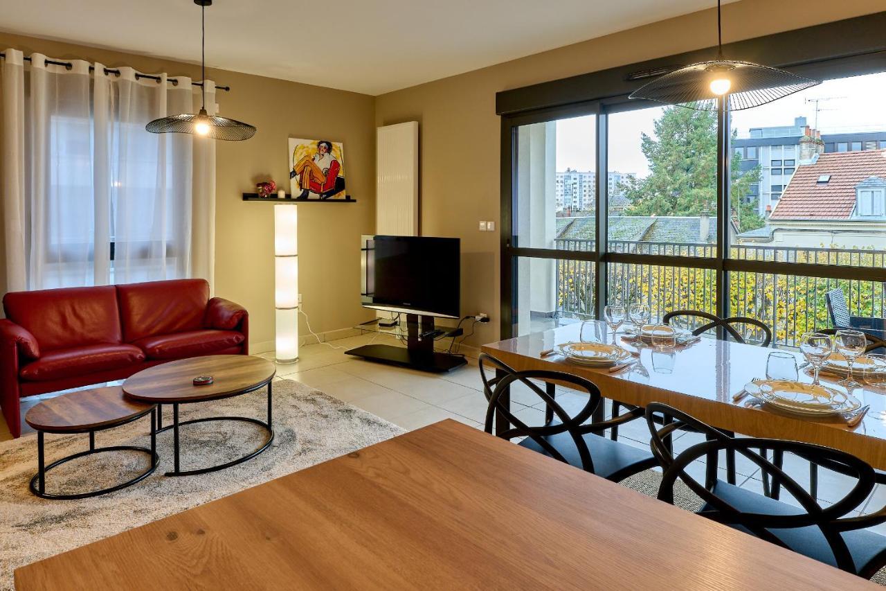 Le Manou, Appartement Neuf Avec Terrasse, Parking Sous-Terrain & Ascenseur By Primo C0Nciergerie Νεβέρ Εξωτερικό φωτογραφία